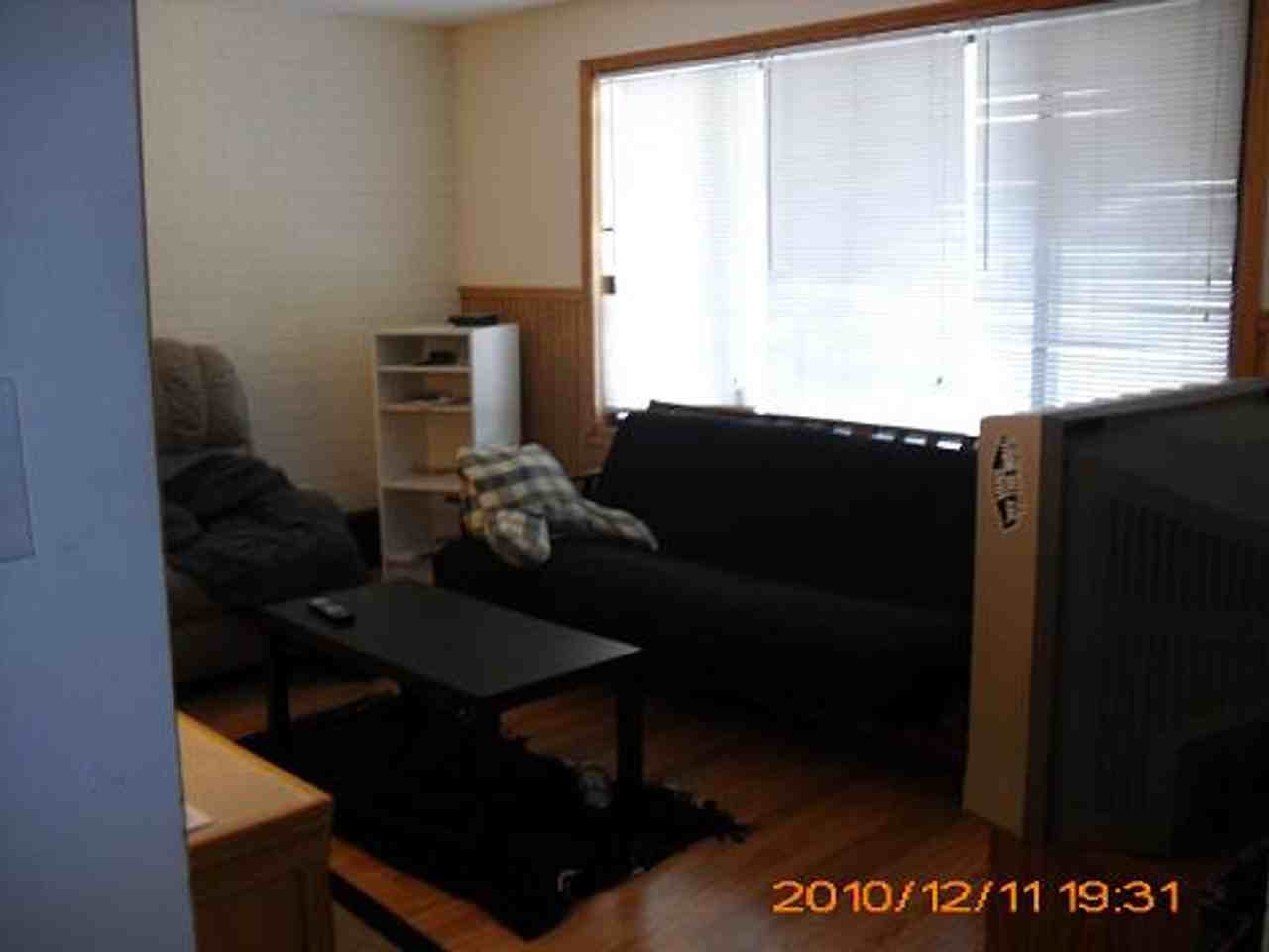 616 N Carroll St - Photo 2 of 5