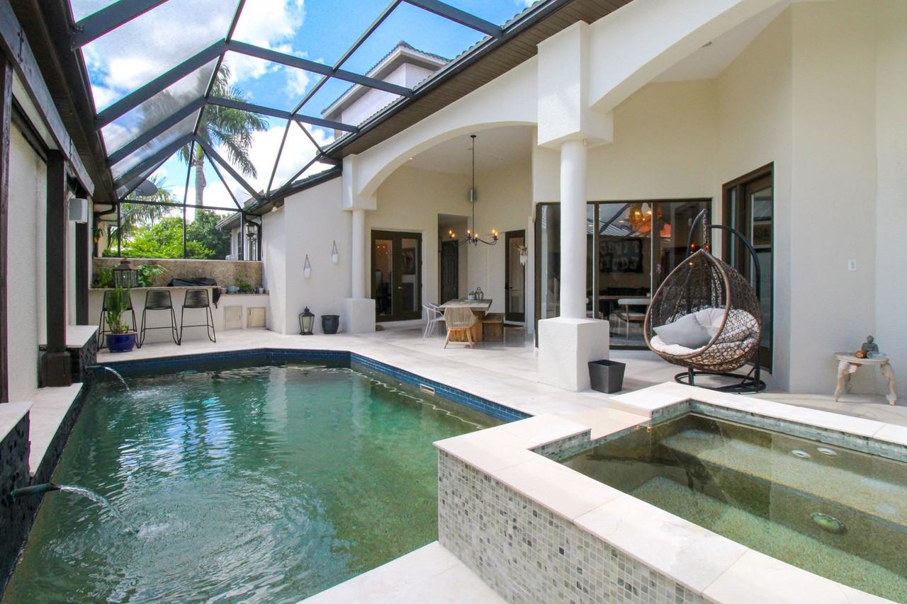 647 110th Avenue North - Photo 2 of 50