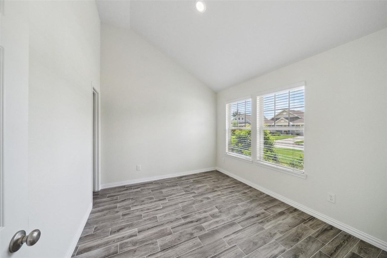 222 N Lynx Trl - Photo 5 of 28