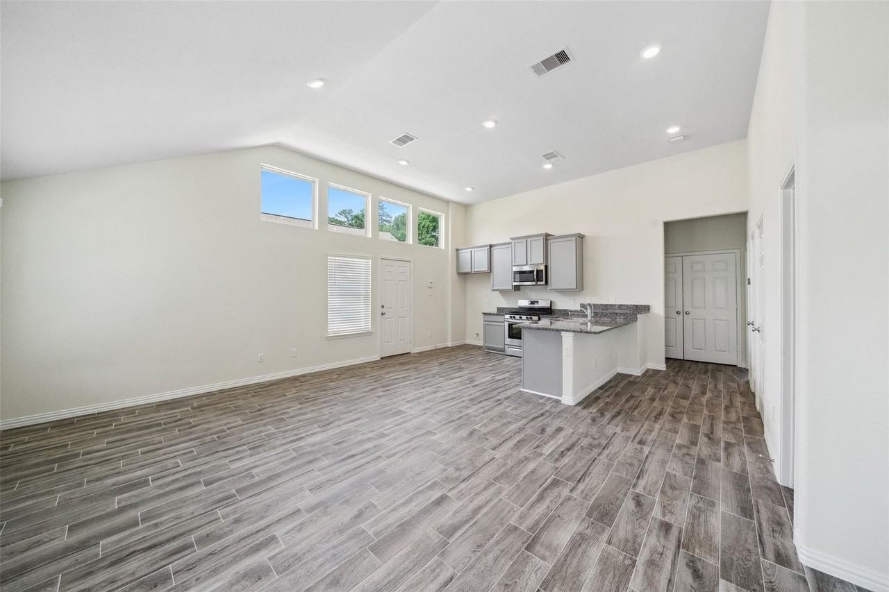 222 N Lynx Trl - Photo 6 of 28