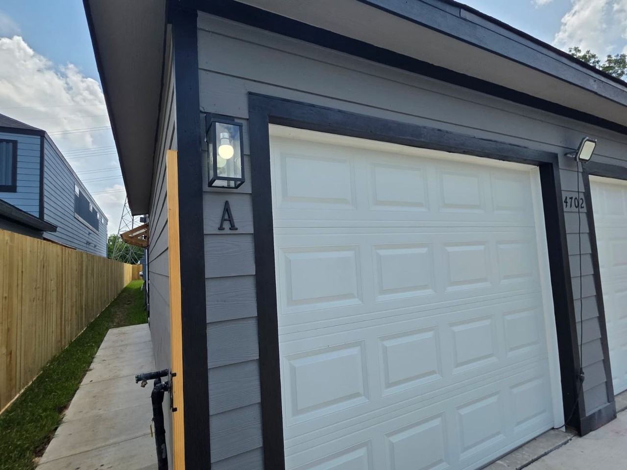 4702 Baton Rouge St #B - Photo 7 of 24