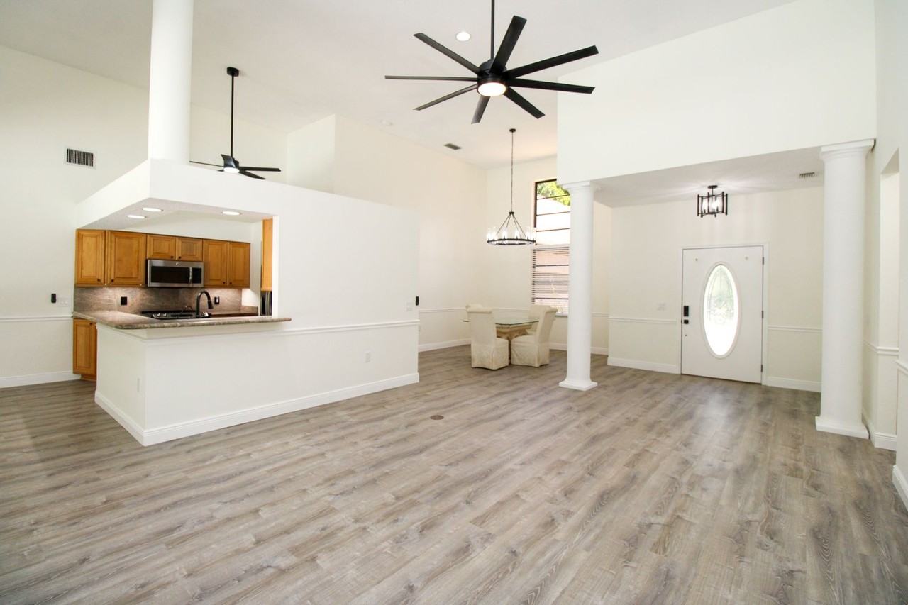 311 31st St Nw - Photo 3 of 50