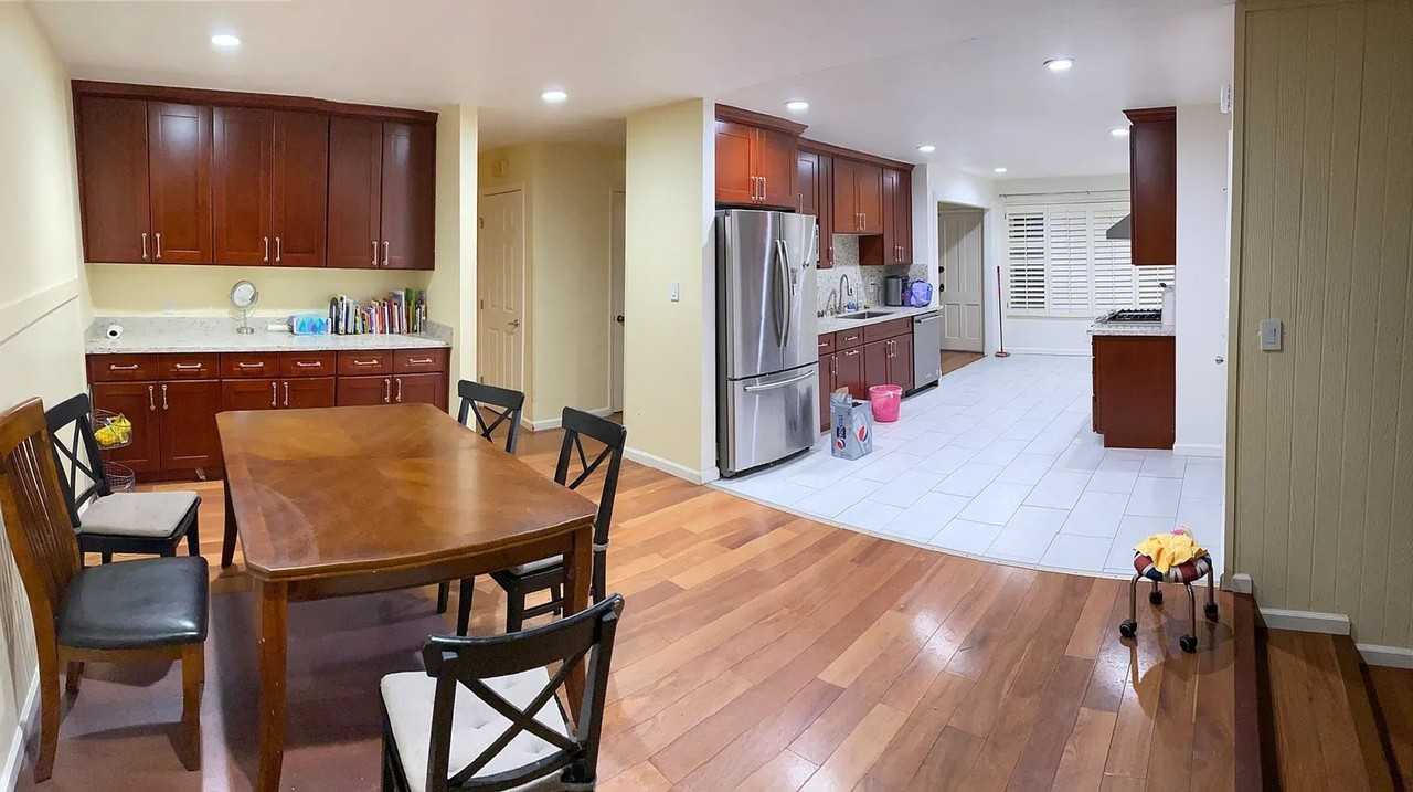 39830 San Moreno Ct - Photo 2 of 9
