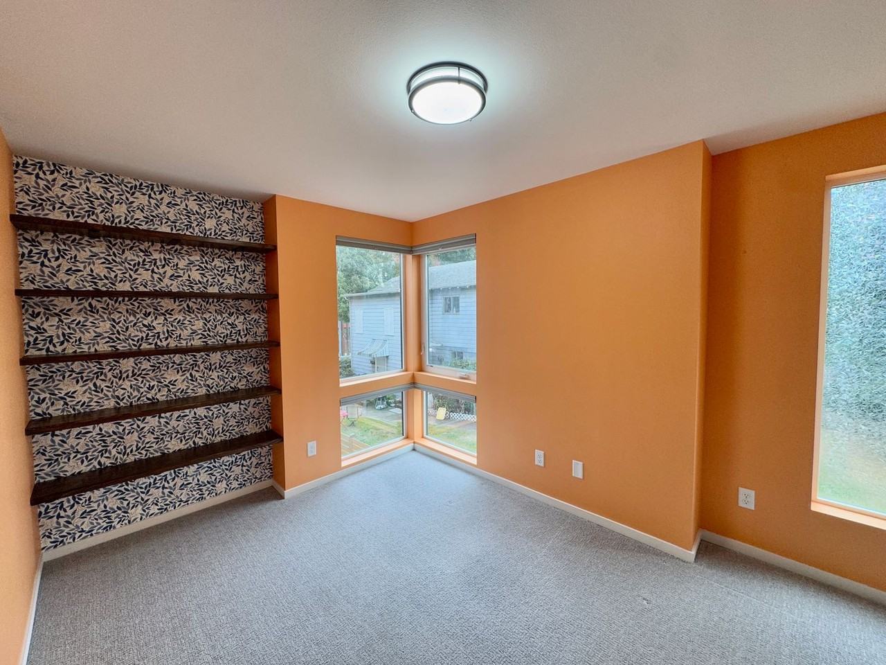 541 S Cloverdale St #B - Photo 6 of 16