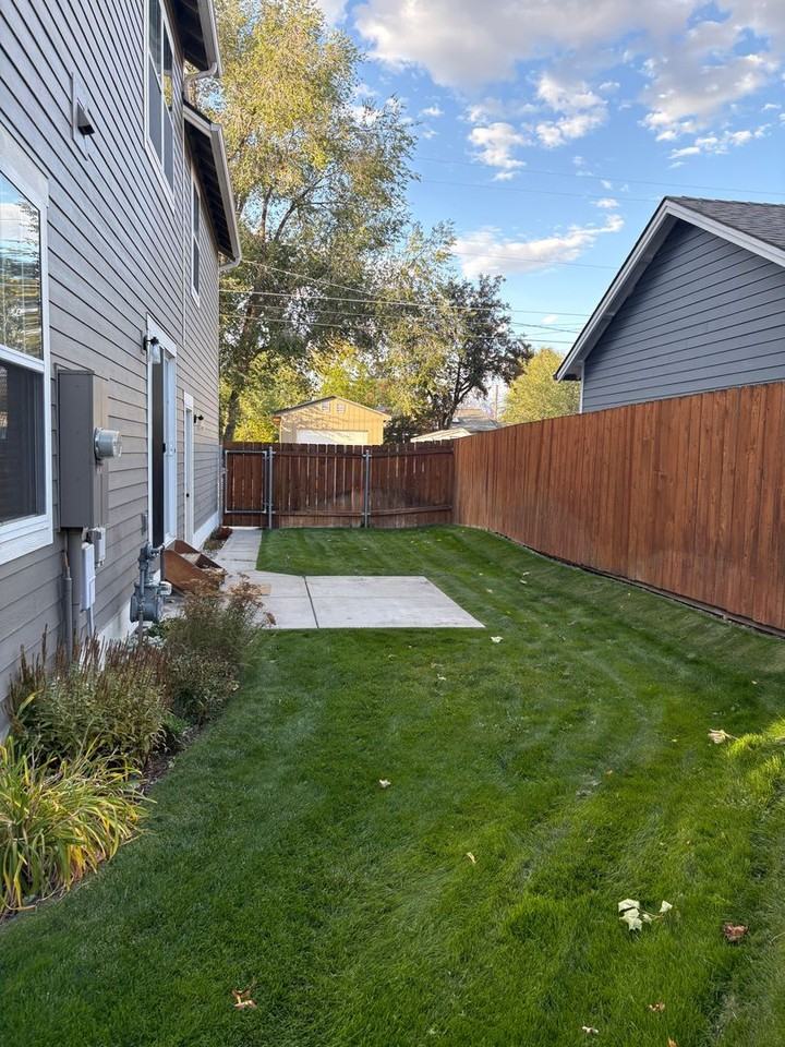 318 Dearborn Ave - Photo 2 of 31