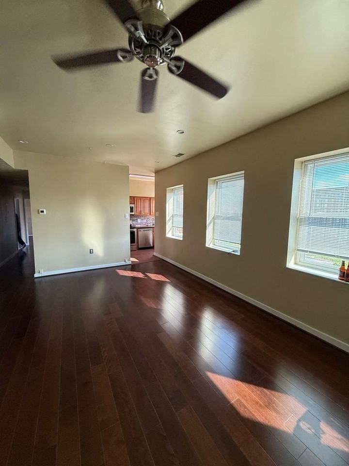 55 M St Nw - Photo 2 of 12