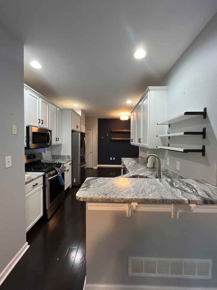 4224 Creek Road - Photo 6 of 18