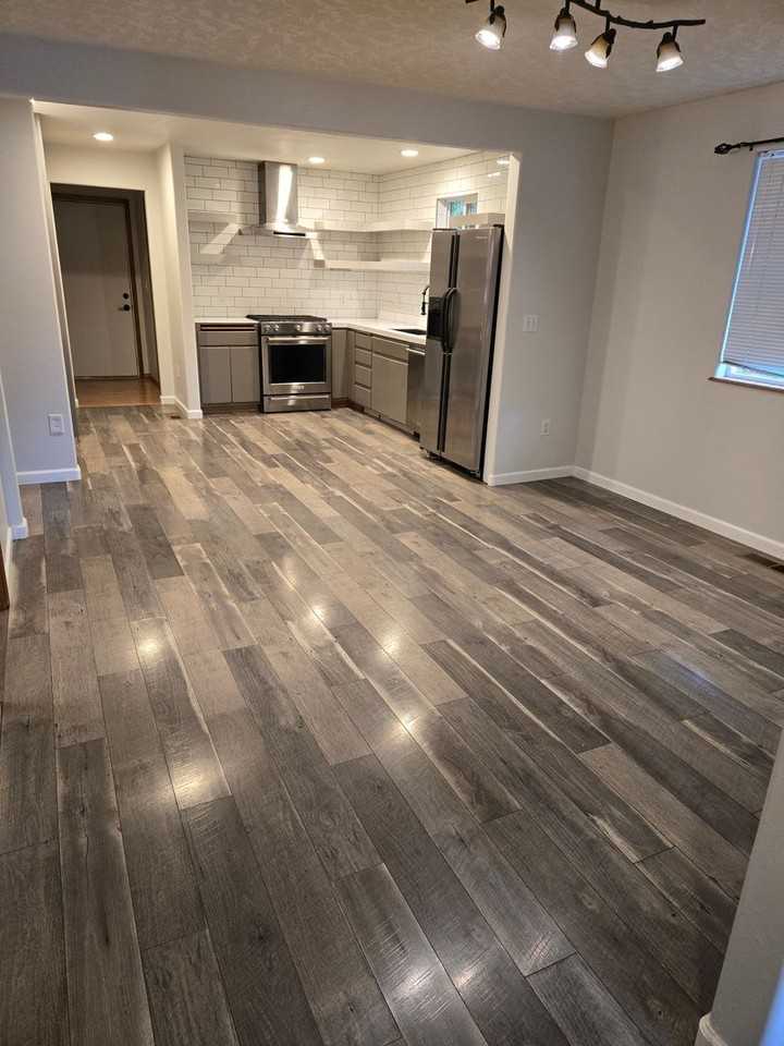 13652 Southeast Richey Road - Photo 3 of 27