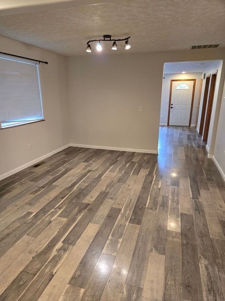 13652 Se Richey Rd - Photo 5 of 27