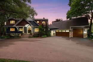 3135 N Shore Dr - Photo 1 of 1
