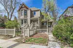 featured image of 2135 Spruce Street