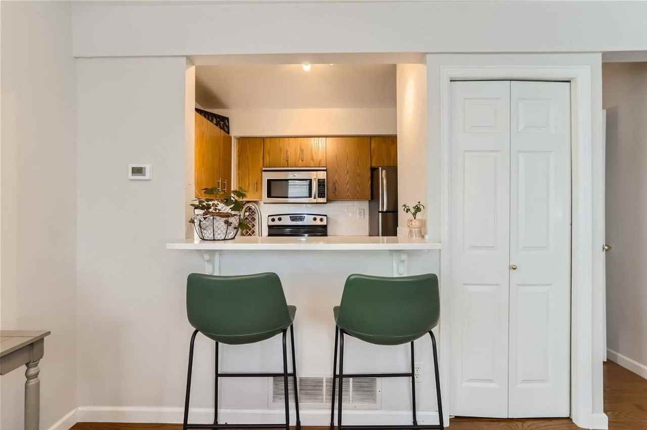 2135 Spruce St - Photo 3 of 32