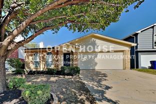 615 Hollyberry Dr - Photo 1 of 1