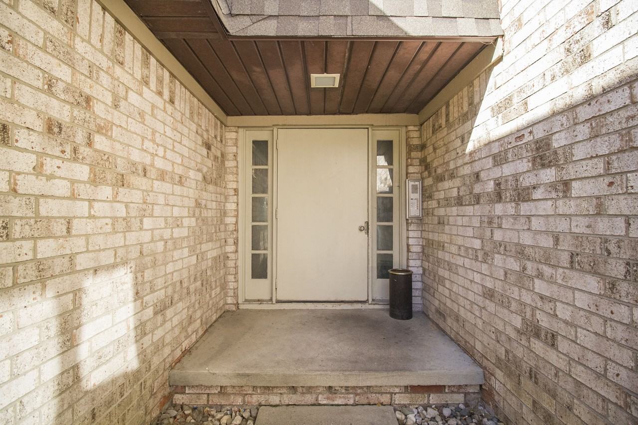 5359 Cresthaven Ln #5 - Photo 2 of 17