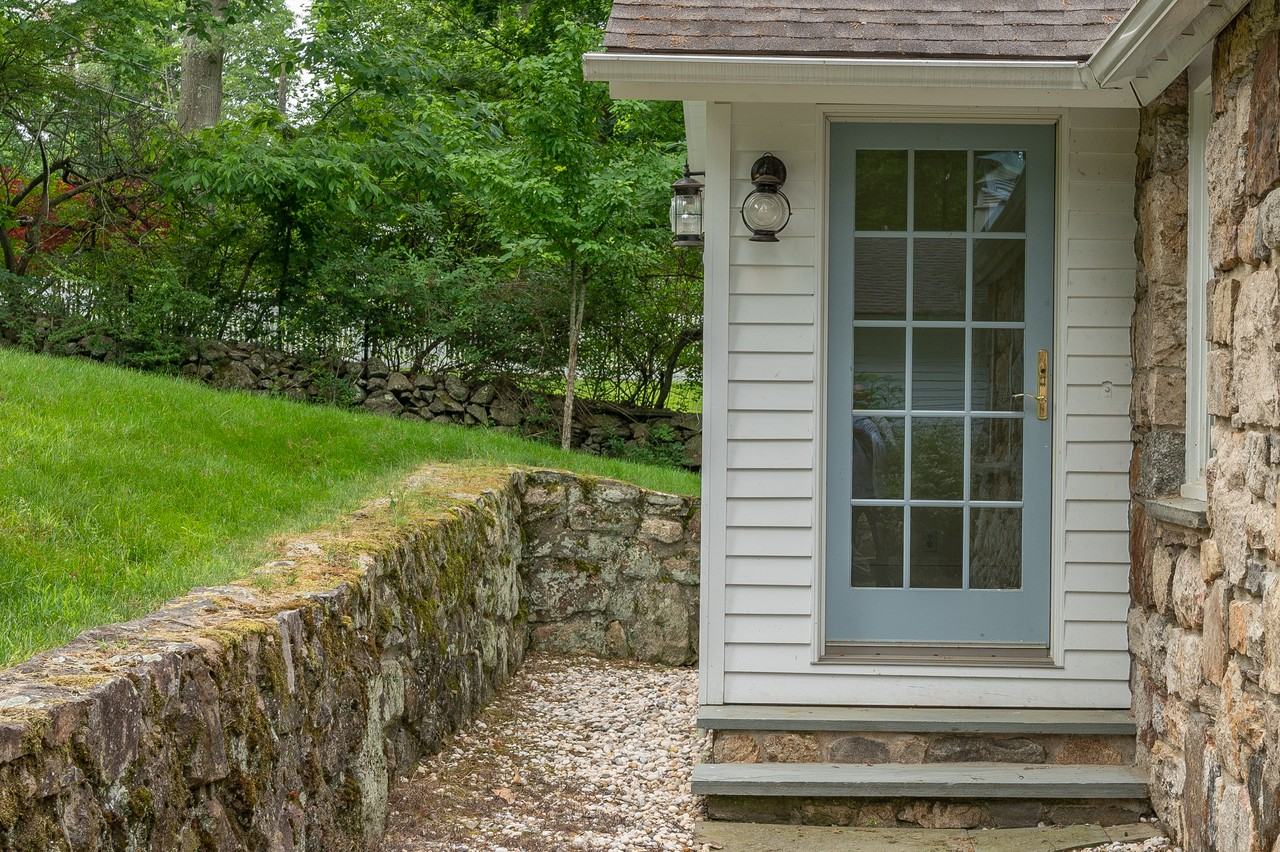 7 Westview Ln #NA - Photo 2 of 28