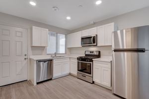 featured image of 405 S 10th St #6