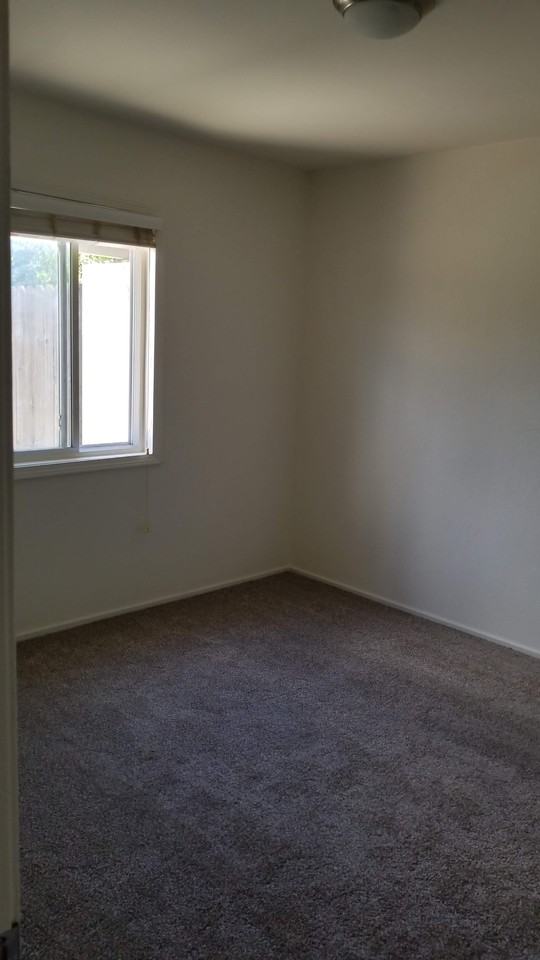 3252 Clairemont Mesa Blvd #NA - Photo 2 of 6