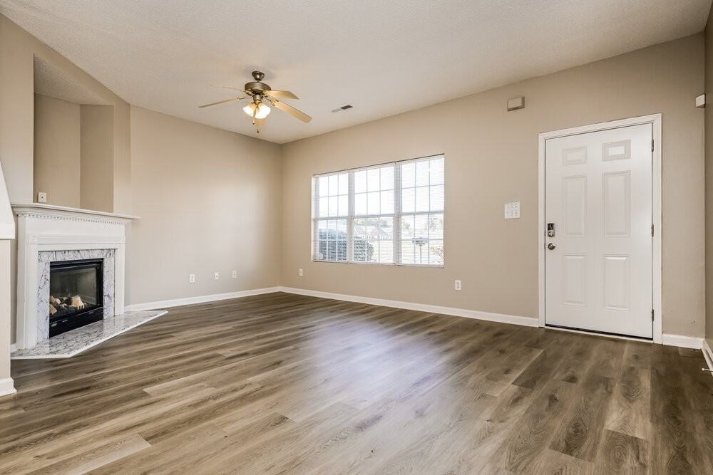 4511 Heritage Pkwy - Photo 4 of 17