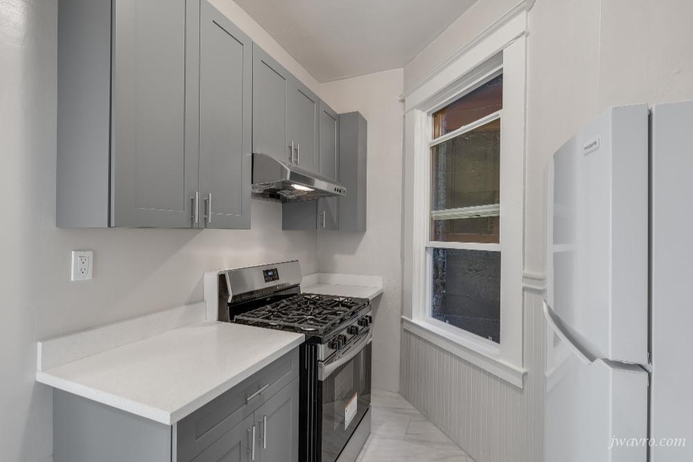 Hyde Street & Sutter Street - Photo 2 of 12