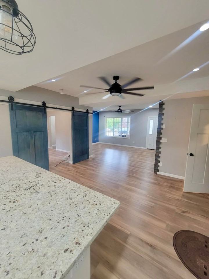 47 1/2 6th Ave S - Photo 6 of 22