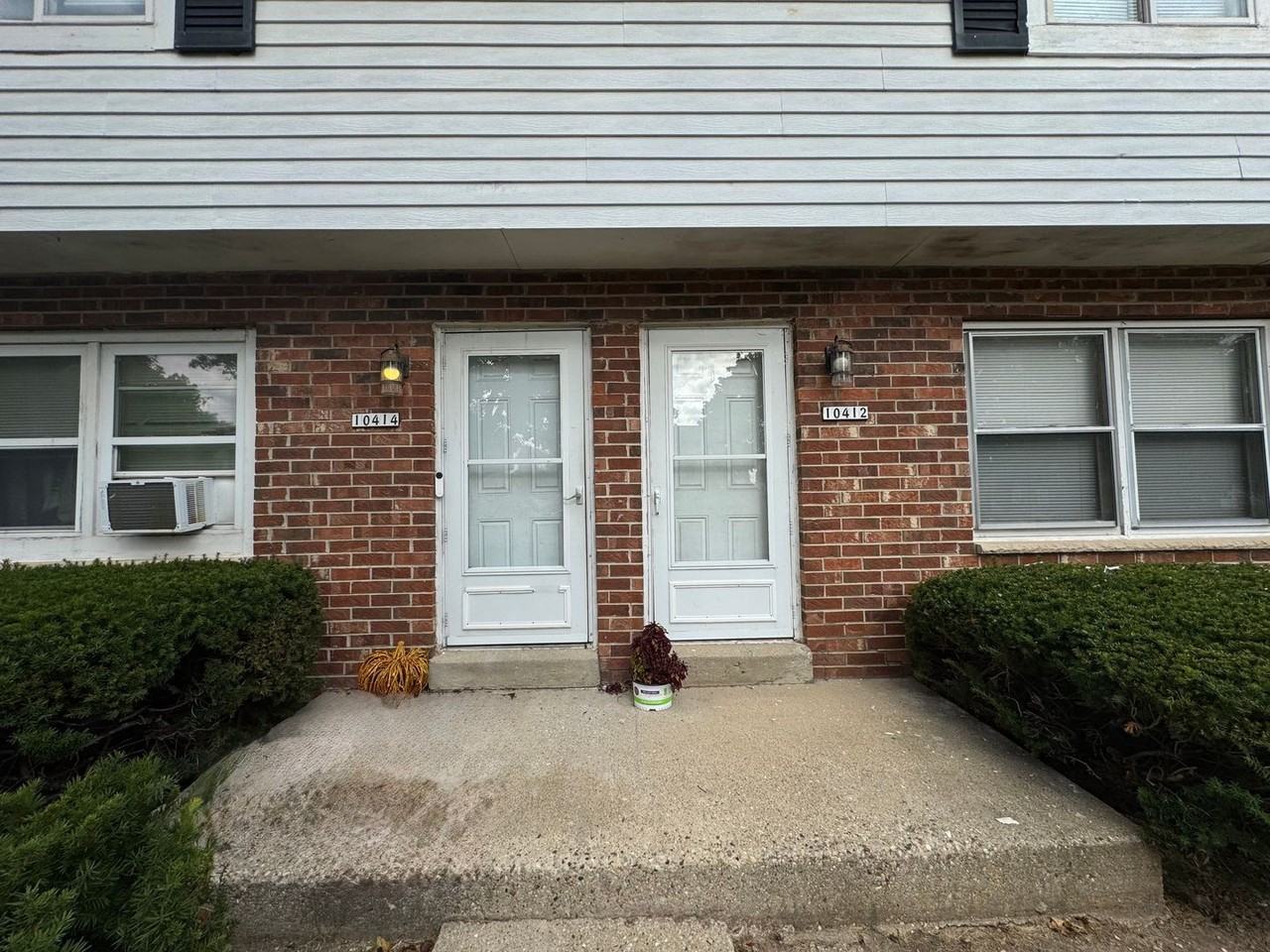 10412 W Kiehnau Ave - Photo 2 of 26