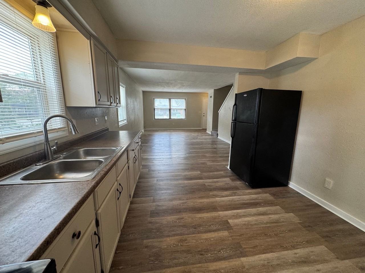 10412 W Kiehnau Ave - Photo 3 of 26