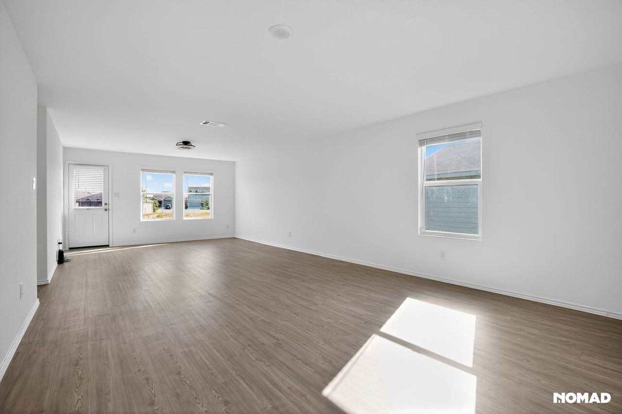 14023 Wool Park - Photo 2 of 37