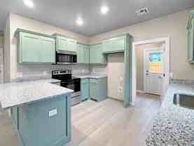 412 N Bickford Ave - Photo 1 of 1