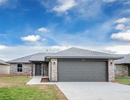 featured image of 1626 1626 Highland Loop