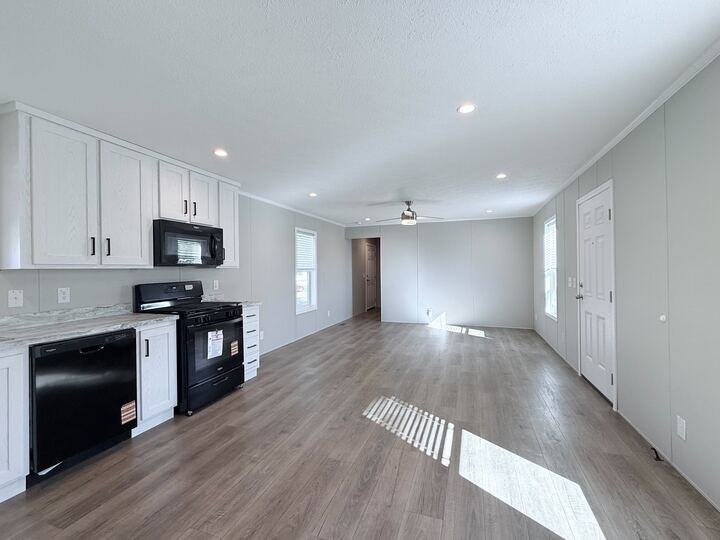 52871 N Zacharias Ct #161 - Photo 7 of 37