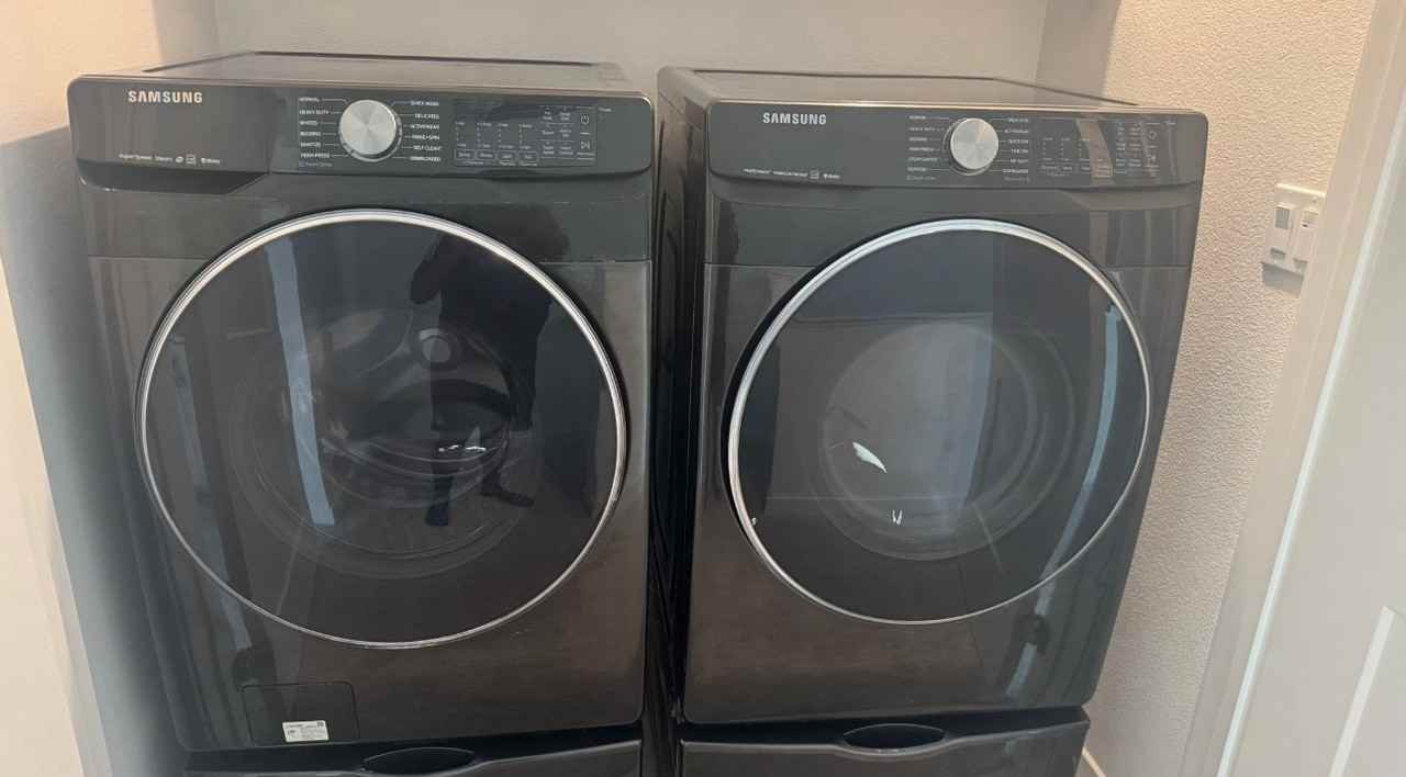 2207 W Orange Ave #5 - Photo 2 of 10