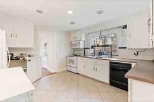 17 Bowman Street - Photo 1 of 1