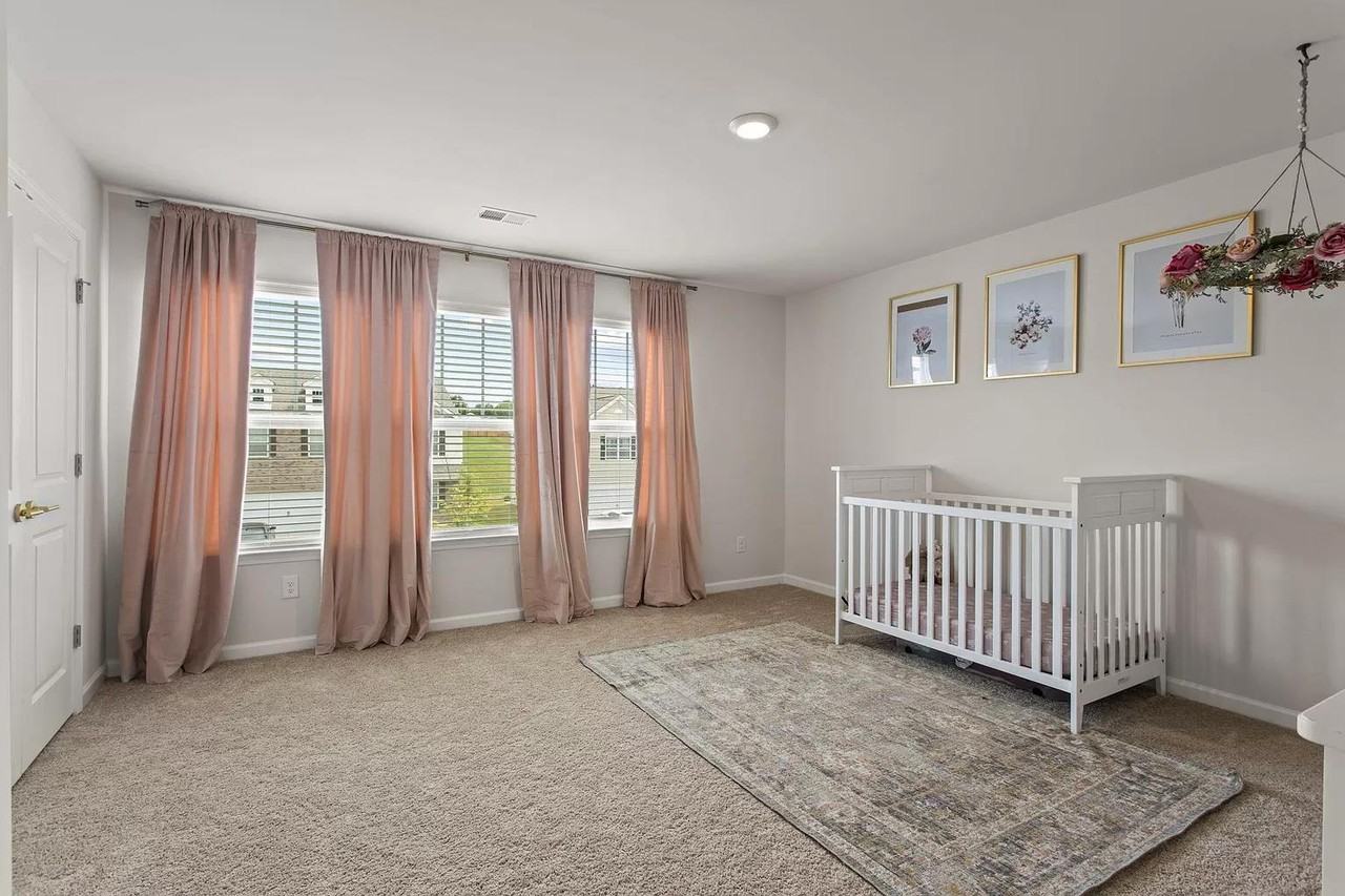 1046 Elmswell Ln - Photo 6 of 30