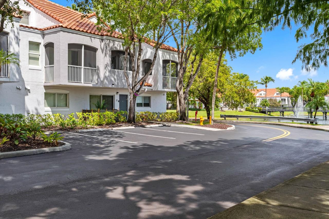 The Palms of Doral - Photo 4 of 50