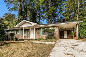 featured image of 2107 Hilton Dr