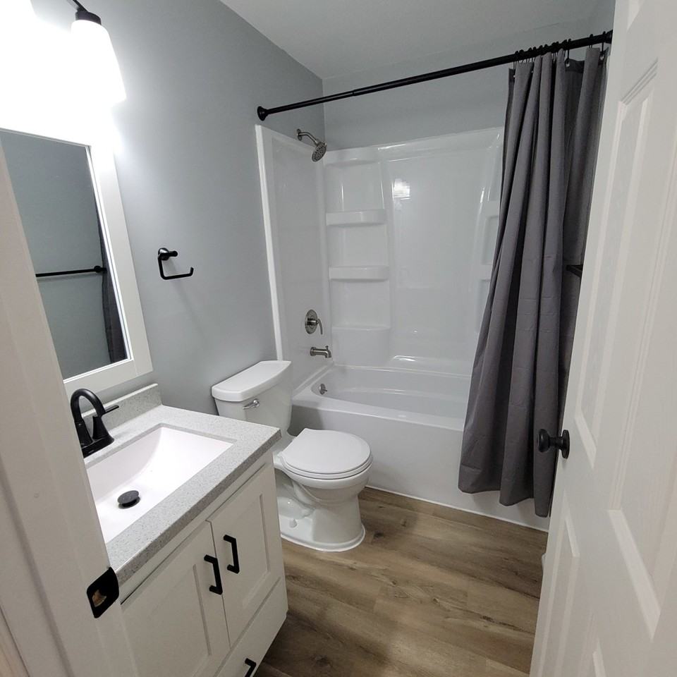 429 Hutton Ln #A - Photo 3 of 8