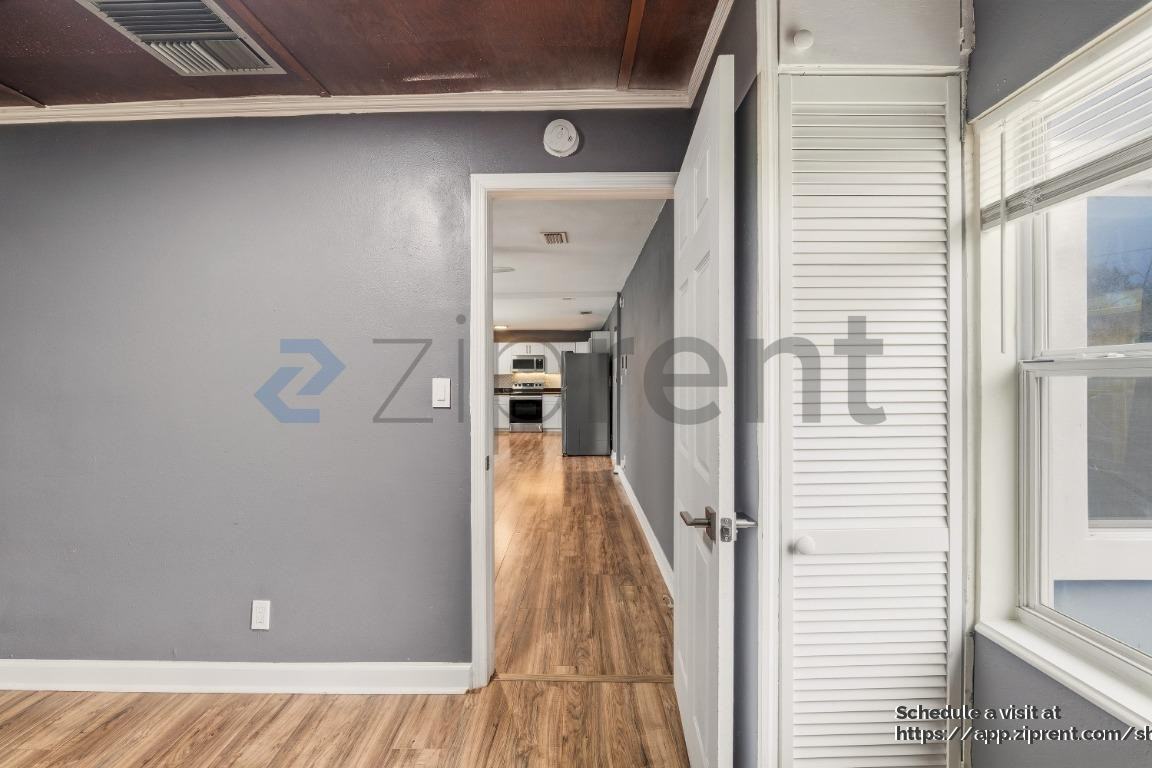 1612 East Sitka Street - Photo 5 of 22