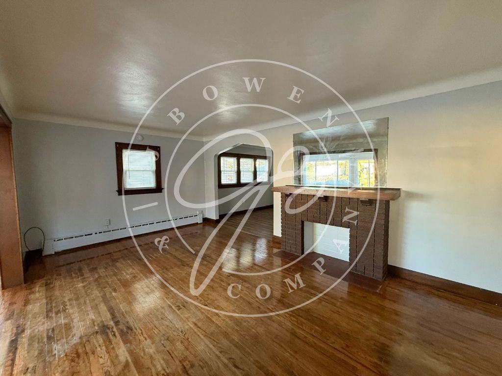 3944 Torrance Dr Lowr - Photo 2 of 8