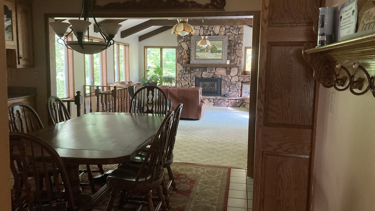 3710 N Overland Rd #NA - Photo 3 of 22