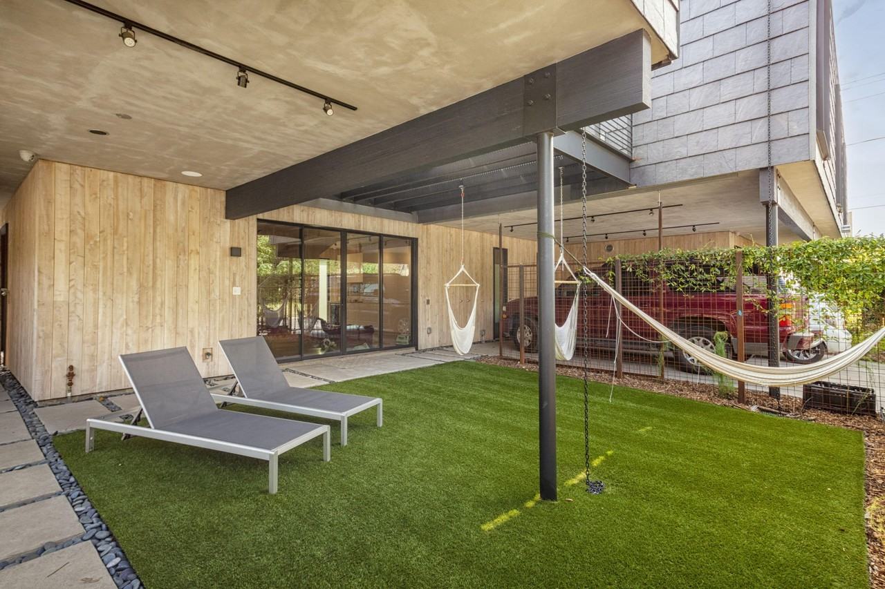 104 N Adams Ave #NA - Photo 2 of 19