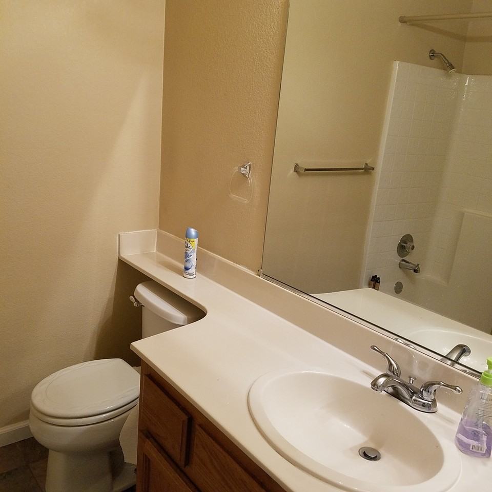 1001 Iron Ct - Photo 4 of 20