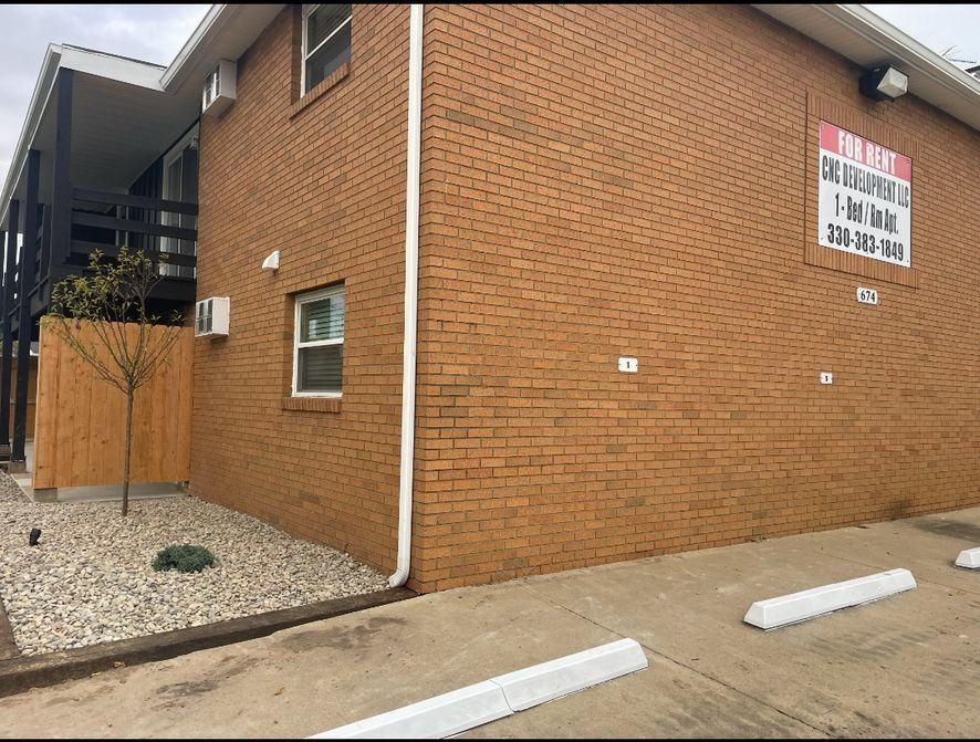 6th St Apartments - Photo 2 of 5