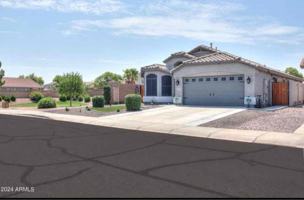 featured image of 323 W Love Rd