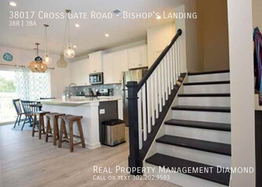 38017 Cross Gate Rd - Photo 3 of 23