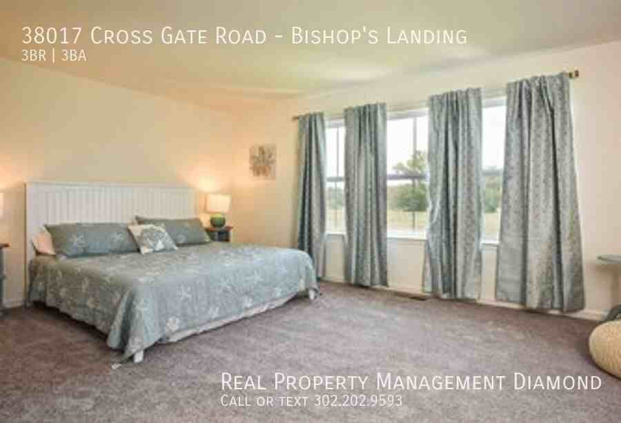 38017 Cross Gate Rd - Photo 5 of 23