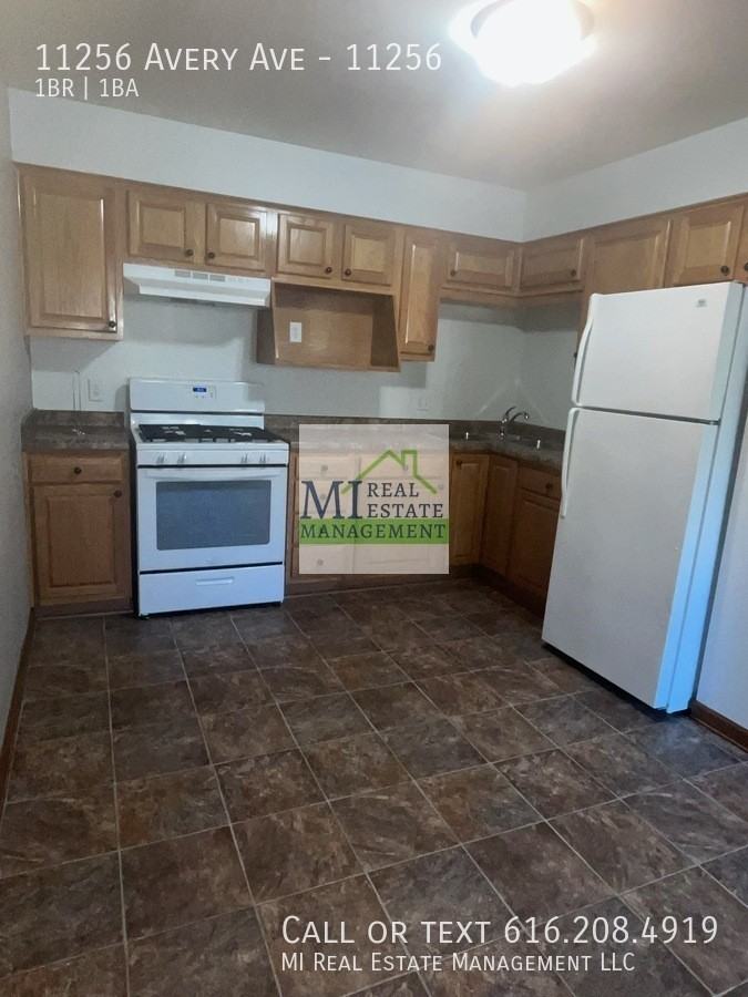 11256 Avery Ave #11256 - Photo 3 of 7