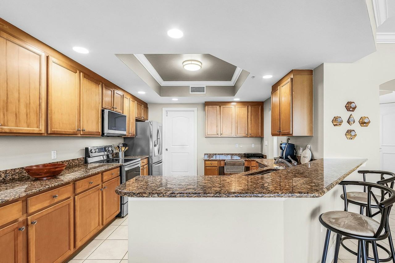 2104 West First Street, Unit 1902 - Photo 6 of 35