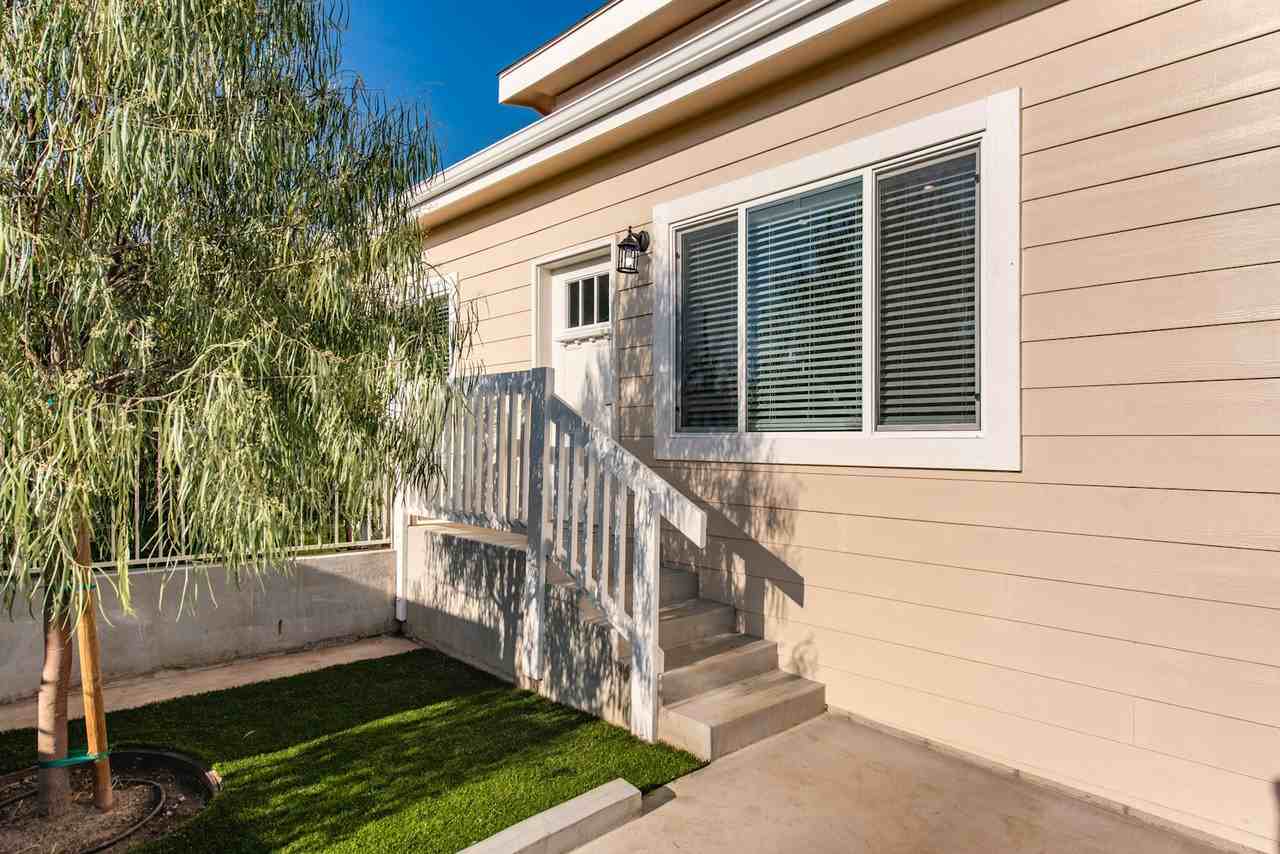 3023 Prospect Avenue - Photo 3 of 18