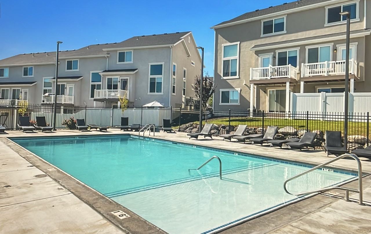 14523 S Quiet Shade Dr - DL - Photo 3 of 18