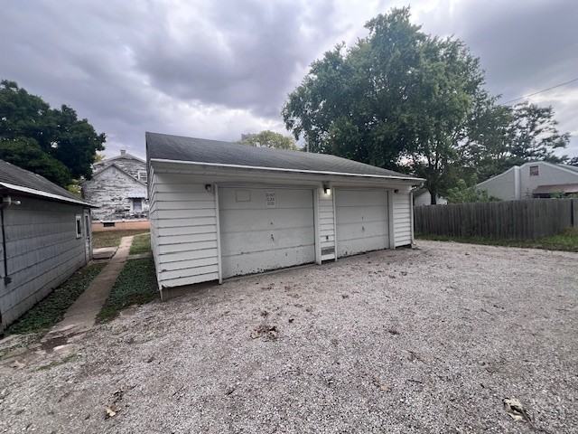 205 East Sangamon Street - Photo 2 of 9